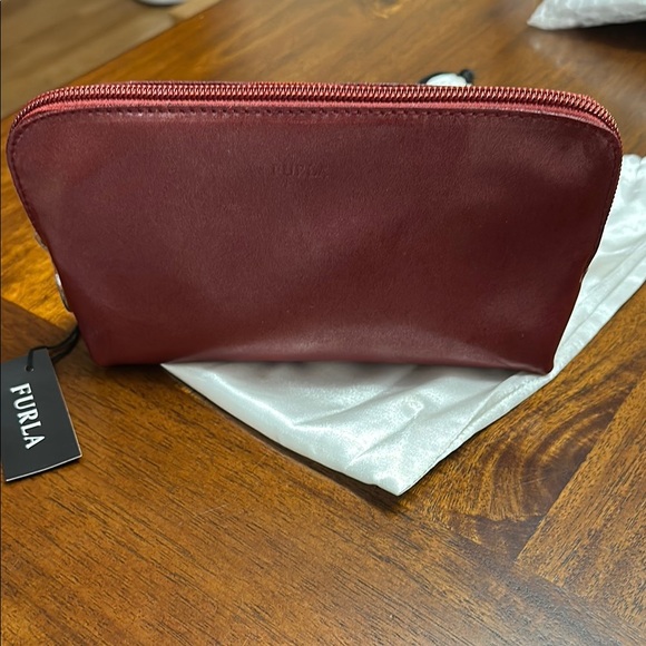 Furla Burgundy Leather Nesting Clutches - Picture 2 of 4